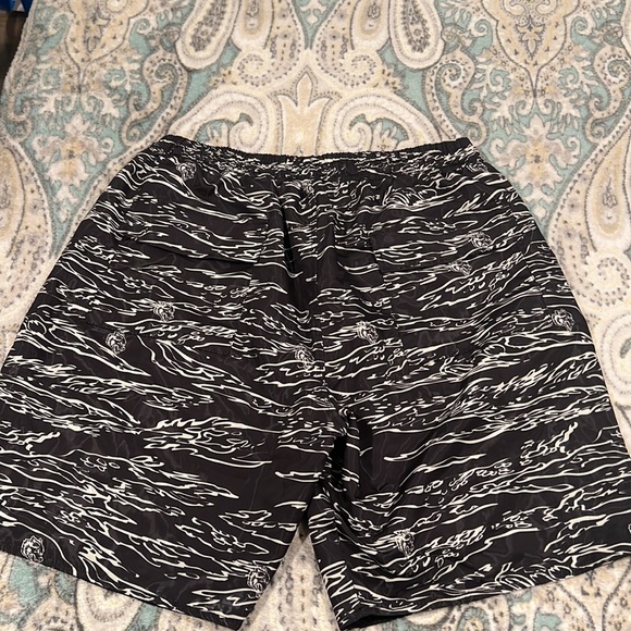 DARC Sport size XL shorts - Picture 5 of 5